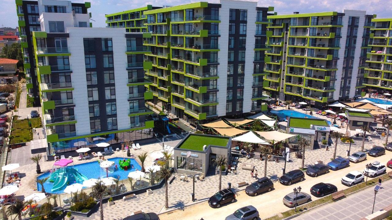 Royale Sundance Studio 8 in Alezzi Beach Spa Pool Apartment Mamaia Exterior foto